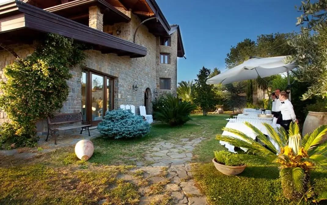 Una tenuta, una collina, una famiglia - foto 1