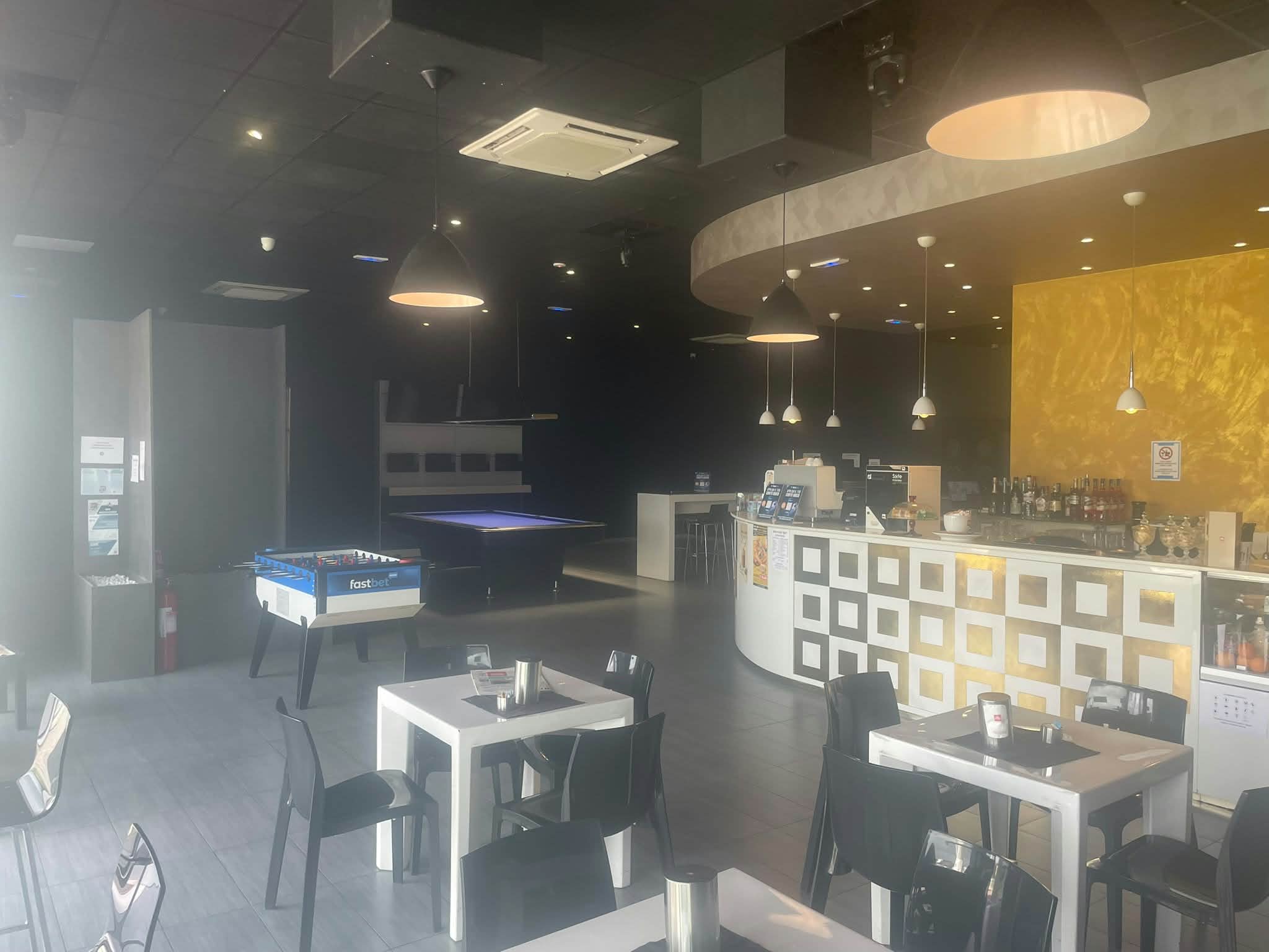 Bar Fast Bet Lounge - foto 2